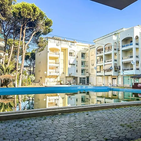 Adriatic Glow H62 * Golem (Tirana)